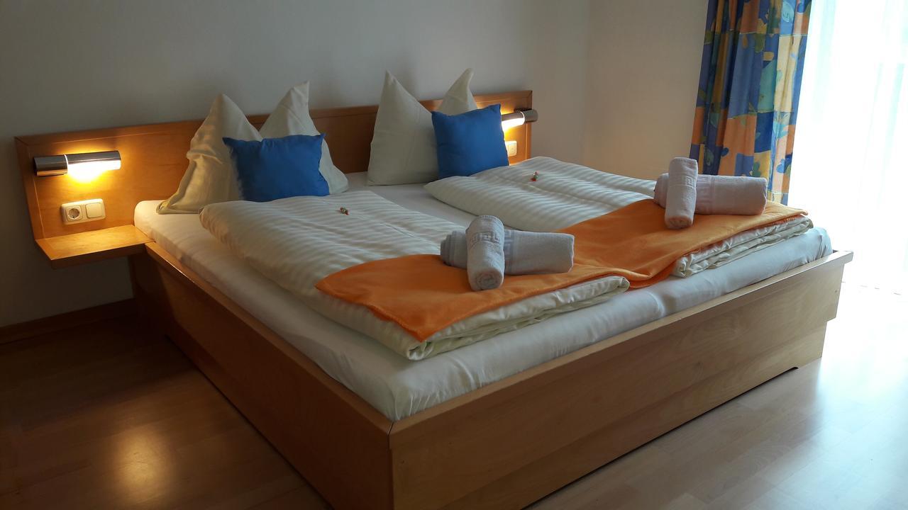 Familienpension Gletscherblick Heiligenblut Buitenkant foto